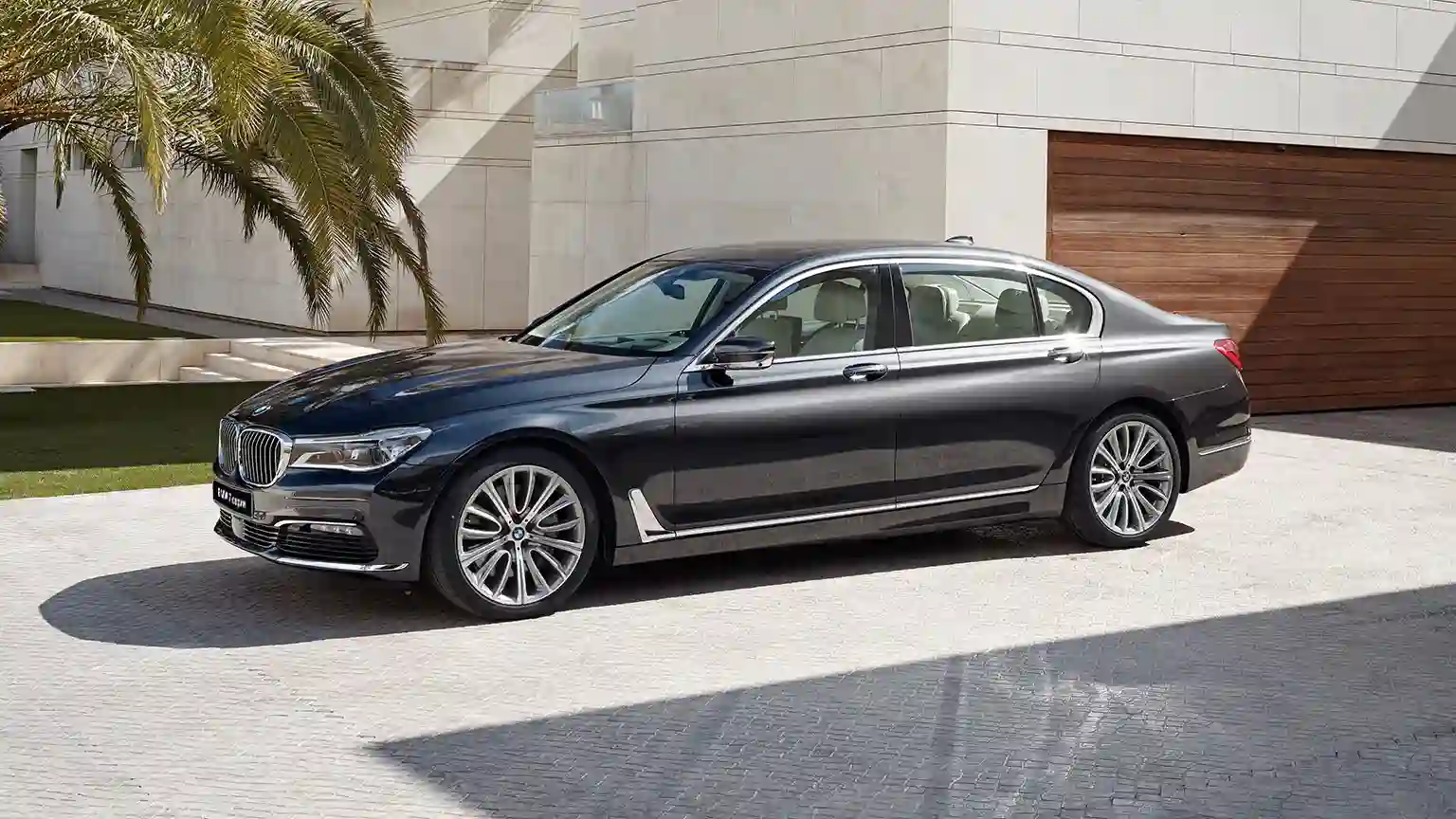 АРМАДА ОБЪЯВЛЯЕТ ЦЕНЫ НА НОВЫЙ BMW 7 СЕРИИ.