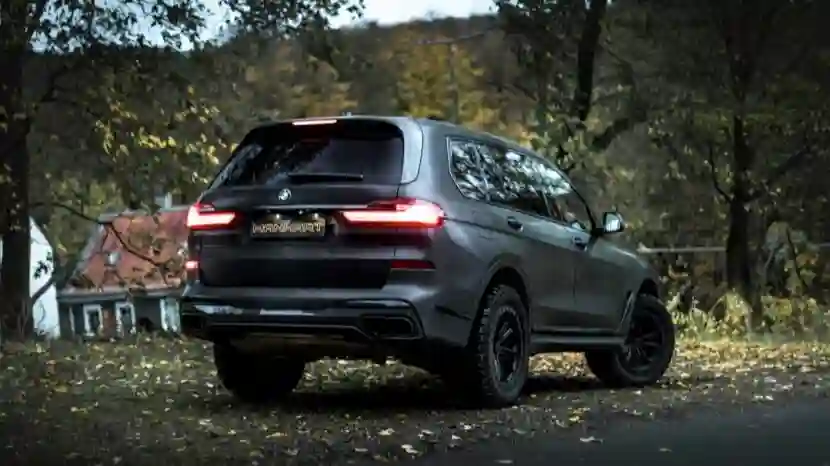 Manhart Performance представила специальную модель BMW X7 – MHX7 650 Dirt Edition