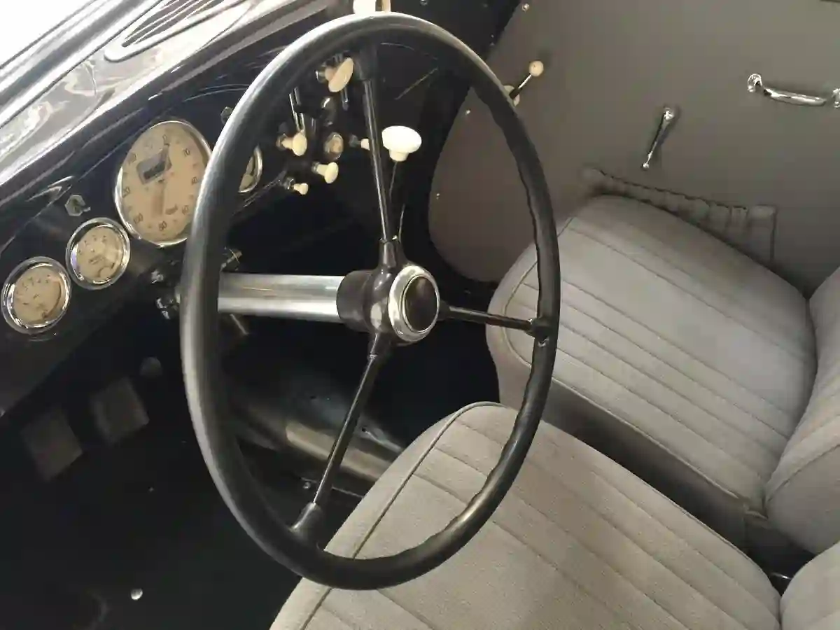 Раритетный BMW 321 без пробега был продан в России