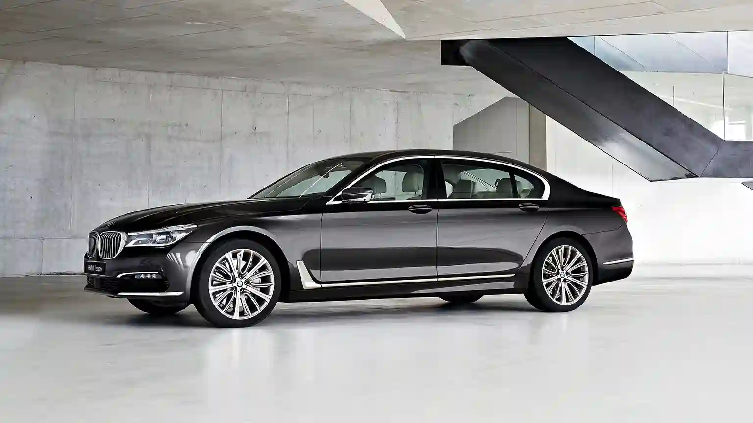 BMW – вновь марка №1 в Ростове. Компания «Армада» подвела итоги 2015 года.