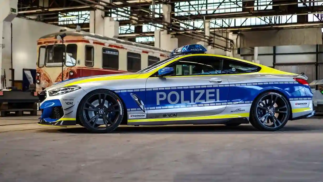 Показана полицейская модификация BMW M850i от ателье AC Schnitzer
